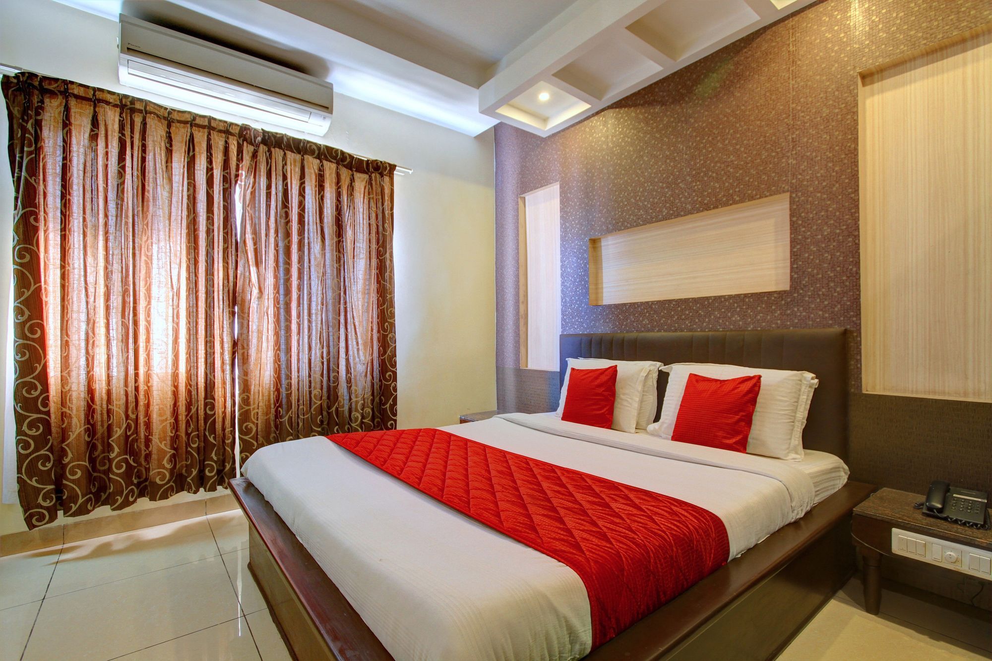 Hotel Oyo 4895 Abi Krishna Pondicherry Esterno foto
