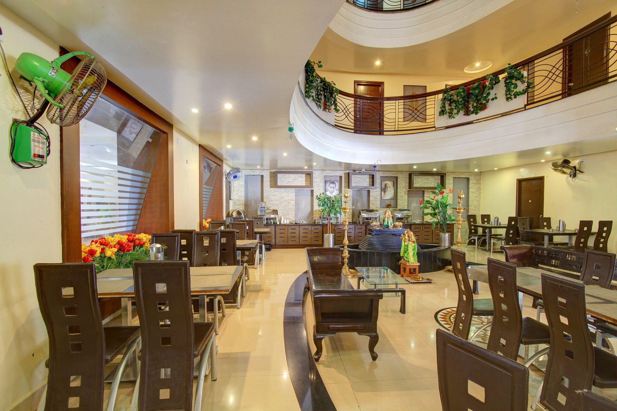 Hotel Oyo 4895 Abi Krishna Pondicherry Esterno foto